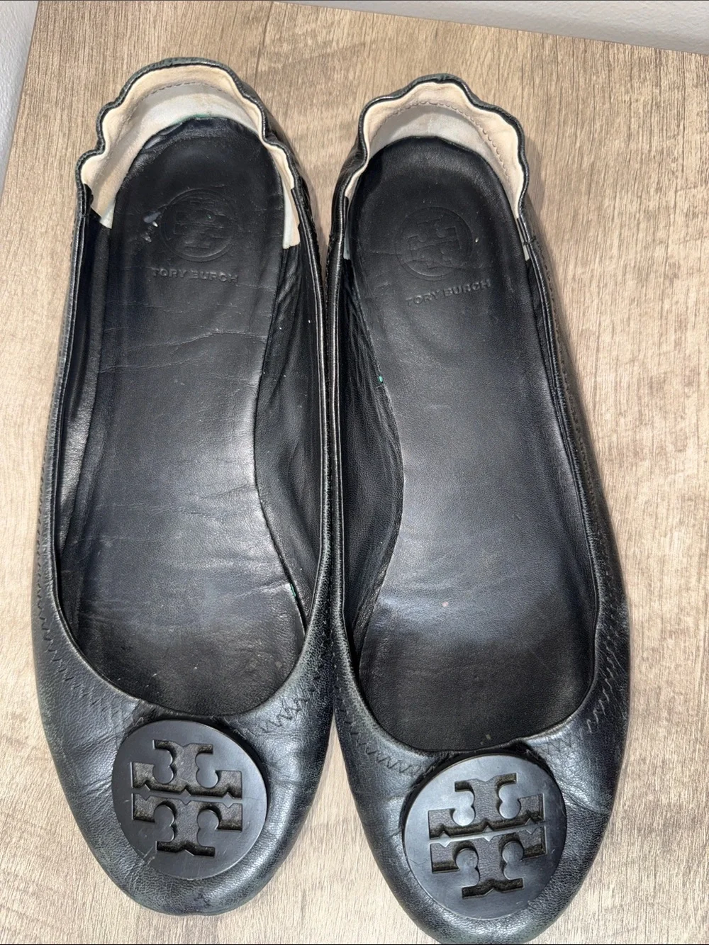 Tory Burch Black Leather Logo Ballet Flats